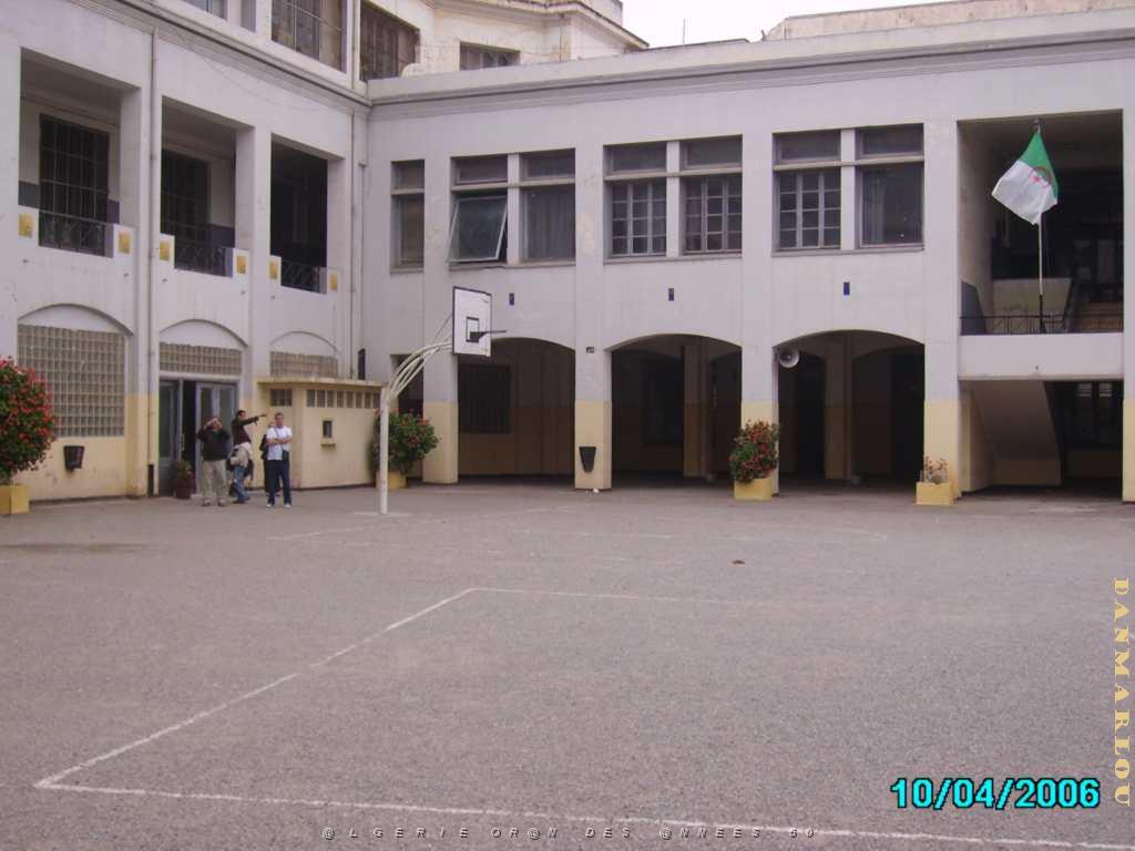 ORAN COLLEGE ARDAILLON LA COUR.JPG